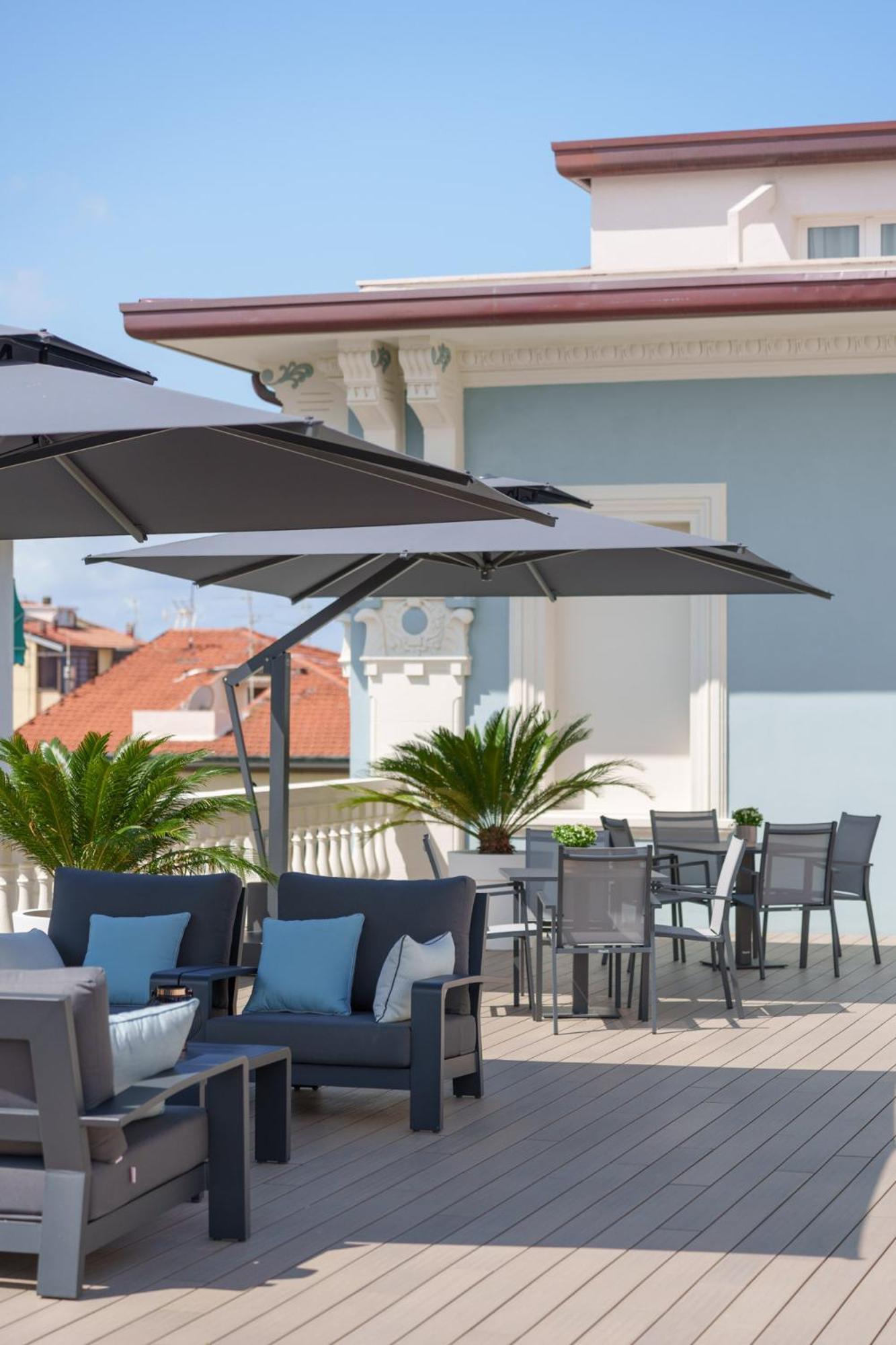 VI Suites Viareggio Exterior foto